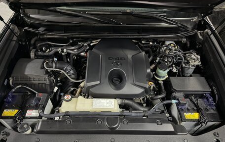 Toyota Land Cruiser Prado 150 рестайлинг 2, 2018 год, 4 190 000 рублей, 10 фотография