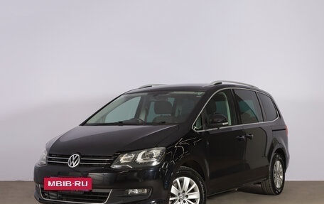 Volkswagen Sharan II, 2013 год, 1 399 000 рублей, 4 фотография