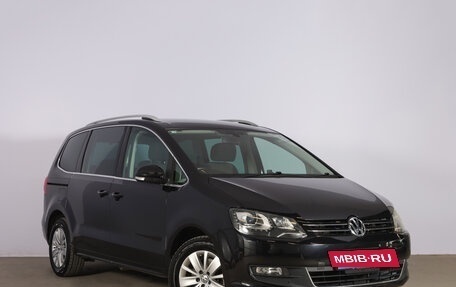 Volkswagen Sharan II, 2013 год, 1 399 000 рублей, 2 фотография