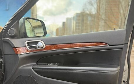 Jeep Grand Cherokee, 2011 год, 1 980 000 рублей, 30 фотография