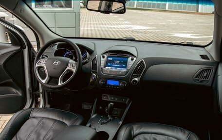 Hyundai ix35 I рестайлинг, 2015 год, 1 095 000 рублей, 18 фотография