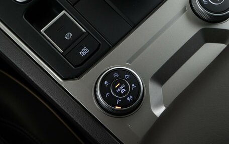 Volkswagen Touareg III, 2019 год, 4 296 900 рублей, 20 фотография