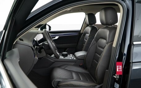 Volkswagen Touareg III, 2019 год, 4 296 900 рублей, 10 фотография