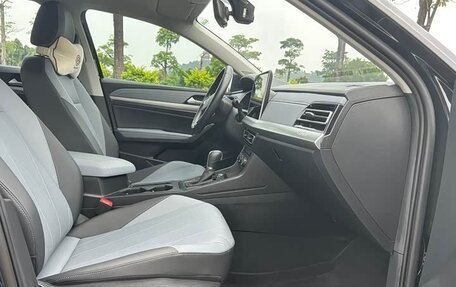 Volkswagen Lavida, 2023 год, 1 900 000 рублей, 13 фотография