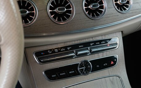 Mercedes-Benz E-Класс, 2017 год, 4 549 000 рублей, 23 фотография