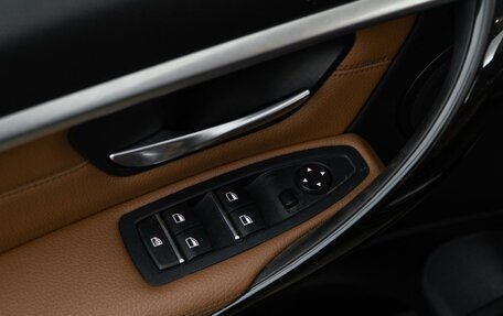 BMW 3 серия, 2017 год, 2 279 050 рублей, 16 фотография
