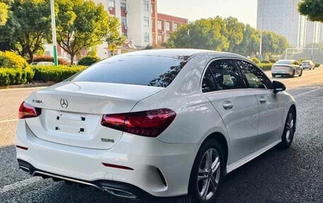 Mercedes-Benz A-Класс, 2023 год, 1 600 000 рублей, 5 фотография