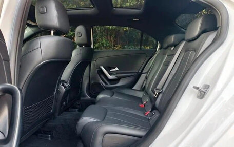 Mercedes-Benz A-Класс, 2023 год, 1 600 000 рублей, 13 фотография