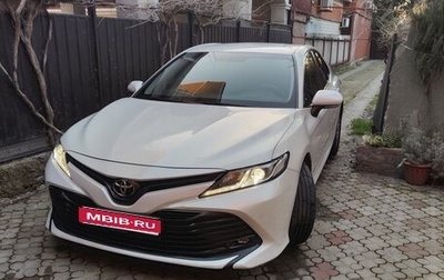Toyota Camry, 2018 год, 2 300 000 рублей, 1 фотография