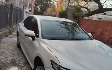 Toyota Camry, 2018 год, 2 300 000 рублей, 7 фотография