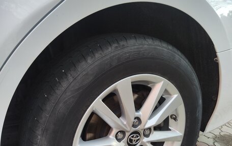 Toyota Camry, 2018 год, 2 300 000 рублей, 11 фотография