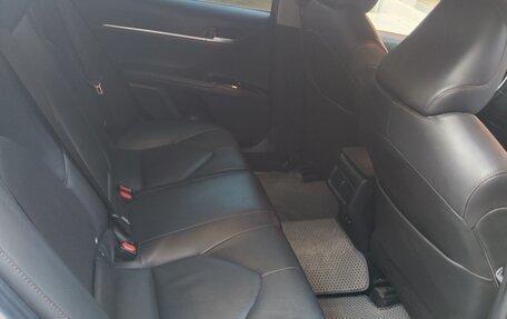 Toyota Camry, 2018 год, 2 300 000 рублей, 23 фотография