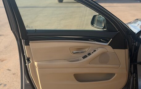 BMW 5 серия, 2015 год, 1 850 000 рублей, 10 фотография