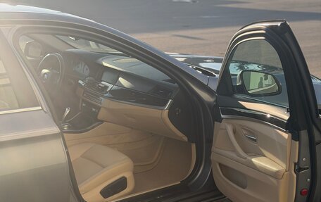 BMW 5 серия, 2015 год, 1 850 000 рублей, 17 фотография