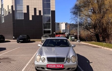 Mercedes-Benz CLK-Класс, 1998 год, 450 000 рублей, 3 фотография