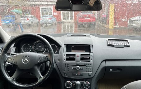 Mercedes-Benz C-Класс, 2010 год, 1 100 000 рублей, 13 фотография