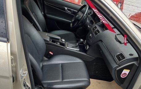 Mercedes-Benz C-Класс, 2010 год, 1 100 000 рублей, 17 фотография