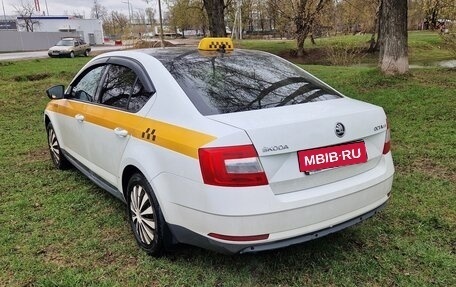 Skoda Octavia, 2017 год, 1 180 000 рублей, 8 фотография