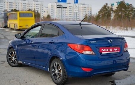 Hyundai Solaris II рестайлинг, 2011 год, 640 000 рублей, 3 фотография