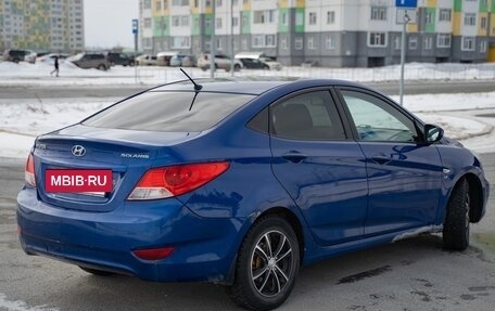 Hyundai Solaris II рестайлинг, 2011 год, 640 000 рублей, 2 фотография