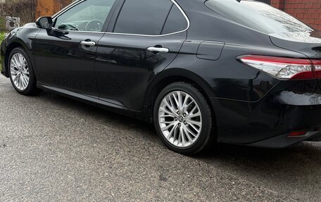 Toyota Camry, 2020 год, 3 300 000 рублей, 7 фотография