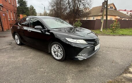 Toyota Camry, 2020 год, 3 300 000 рублей, 4 фотография