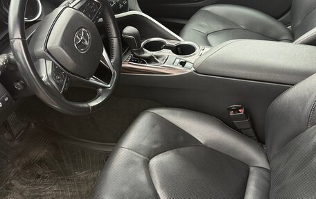 Toyota Camry, 2020 год, 3 300 000 рублей, 8 фотография