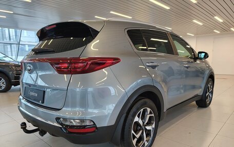 KIA Sportage IV рестайлинг, 2021 год, 2 450 000 рублей, 2 фотография