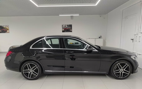 Mercedes-Benz C-Класс, 2019 год, 2 700 000 рублей, 4 фотография