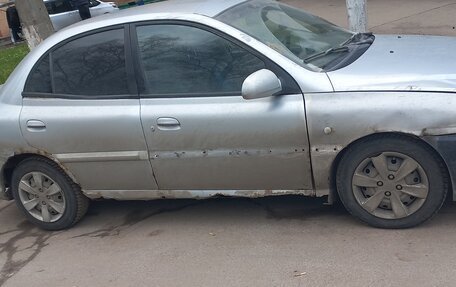 KIA Rio II, 2005 год, 100 000 рублей, 4 фотография