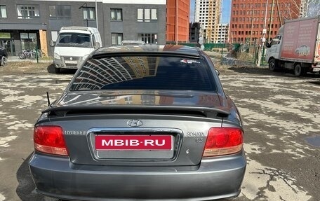 Hyundai Sonata IV рестайлинг, 2005 год, 420 000 рублей, 1 фотография