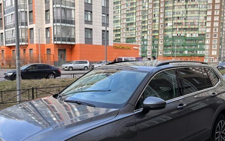 Volkswagen Tiguan II, 2019 год, 2 500 000 рублей, 1 фотография