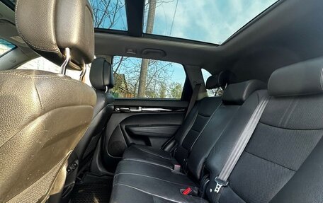 KIA Sorento II рестайлинг, 2013 год, 1 900 000 рублей, 36 фотография