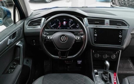 Volkswagen Tiguan II, 2018 год, 2 290 000 рублей, 6 фотография