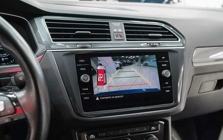 Volkswagen Tiguan II, 2018 год, 2 290 000 рублей, 9 фотография