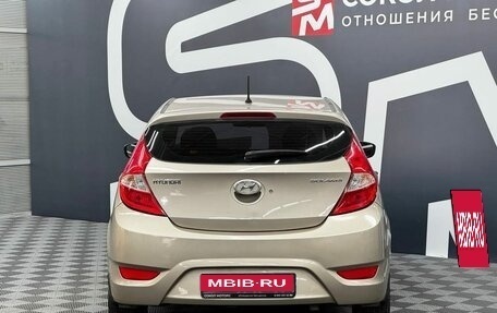 Hyundai Solaris II рестайлинг, 2012 год, 899 900 рублей, 3 фотография