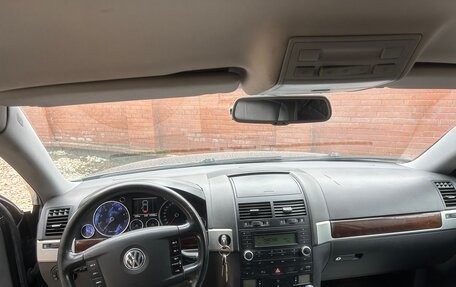 Volkswagen Touareg III, 2005 год, 1 250 000 рублей, 25 фотография