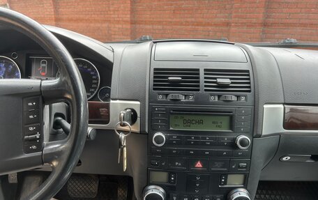 Volkswagen Touareg III, 2005 год, 1 250 000 рублей, 27 фотография