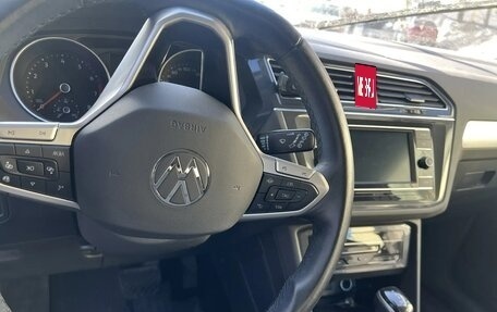 Volkswagen Tiguan II, 2022 год, 3 000 000 рублей, 5 фотография