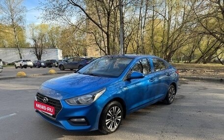 Hyundai Solaris II рестайлинг, 2018 год, 960 000 рублей, 2 фотография