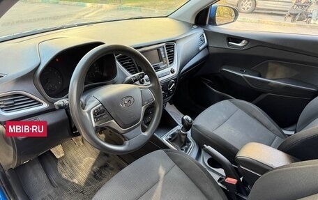 Hyundai Solaris II рестайлинг, 2018 год, 960 000 рублей, 11 фотография