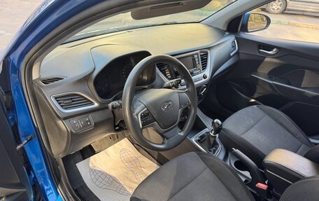 Hyundai Solaris II рестайлинг, 2018 год, 960 000 рублей, 17 фотография