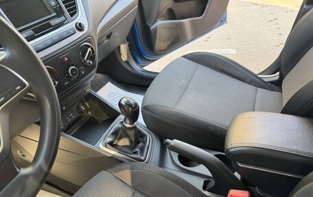 Hyundai Solaris II рестайлинг, 2018 год, 960 000 рублей, 16 фотография