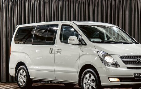 Hyundai Grand Starex Grand Starex I рестайлинг 2, 2014 год, 1 695 000 рублей, 7 фотография