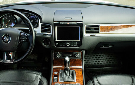 Volkswagen Touareg III, 2013 год, 2 099 000 рублей, 5 фотография