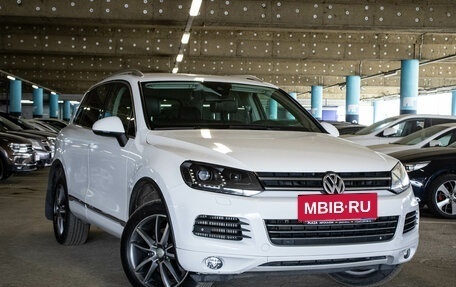 Volkswagen Touareg III, 2013 год, 2 099 000 рублей, 2 фотография