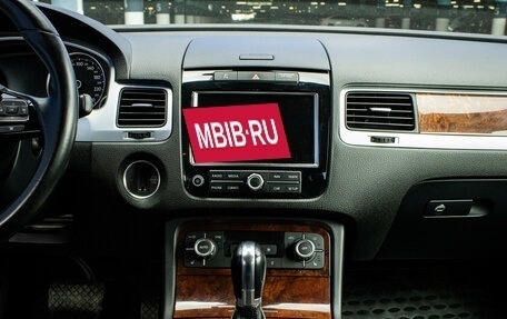 Volkswagen Touareg III, 2013 год, 2 099 000 рублей, 7 фотография