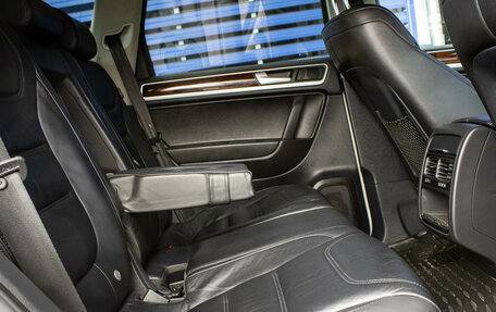 Volkswagen Touareg III, 2013 год, 2 099 000 рублей, 11 фотография