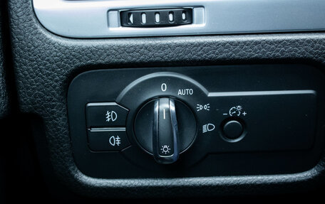 Volkswagen Touareg III, 2013 год, 2 099 000 рублей, 15 фотография