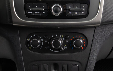 Renault Logan II, 2019 год, 1 079 000 рублей, 13 фотография